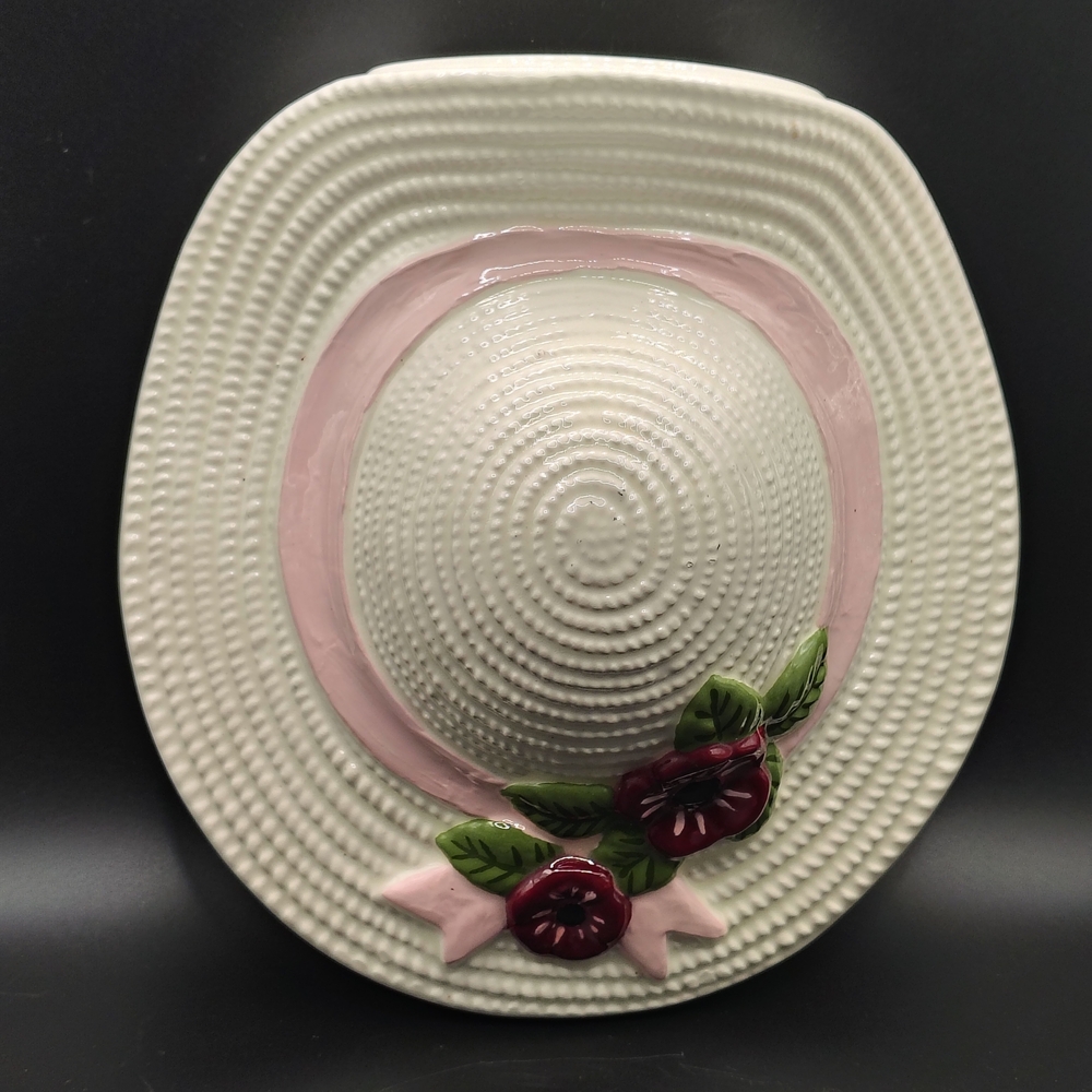 Ceramic Spring Hat Wall Pocket